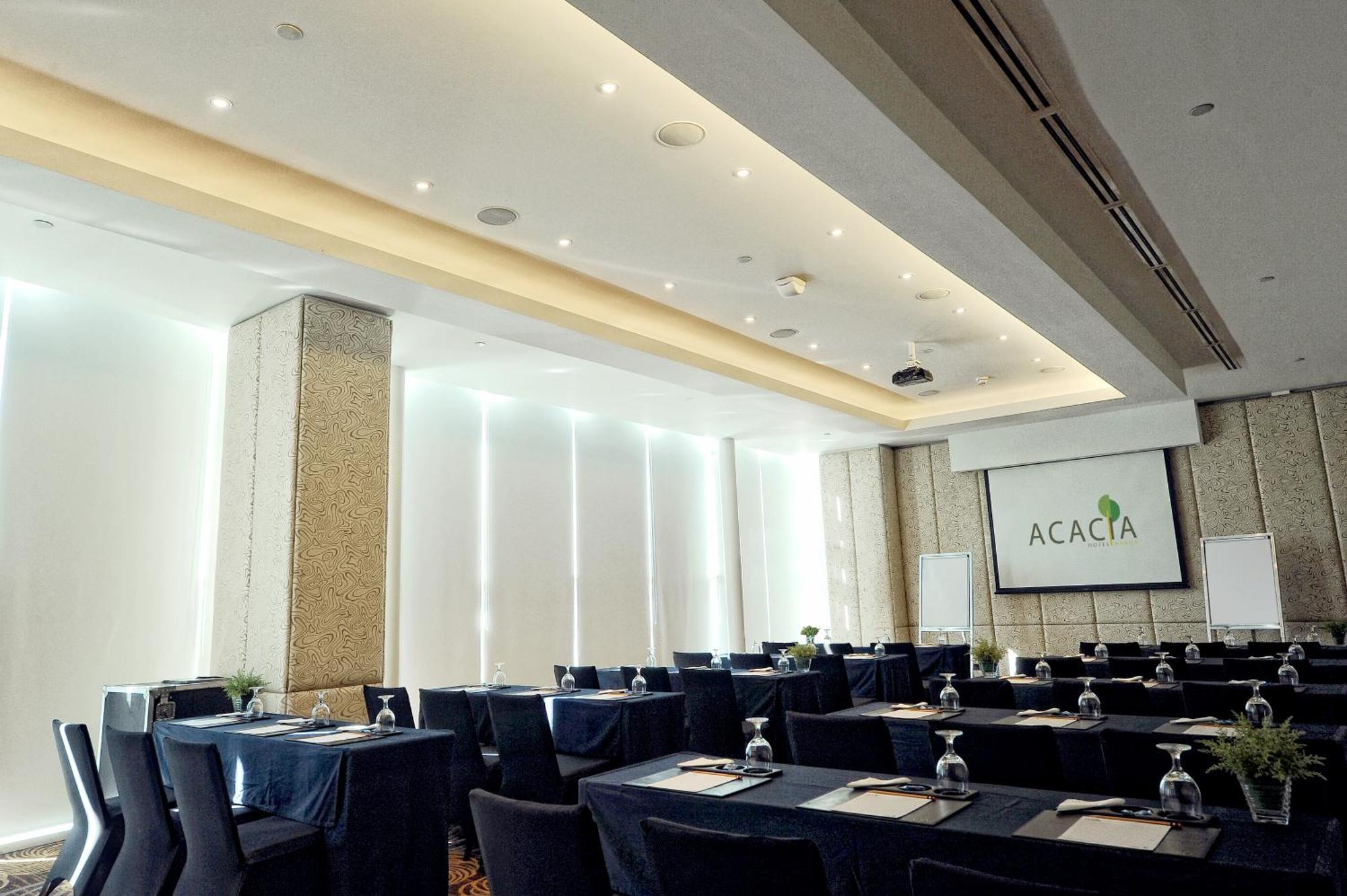 Acacia Hotel Manila Muntinlupa City Exterior photo